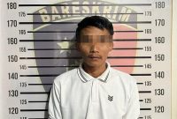 Tersangka EP setelah ditangap Polres Pringsewu, Selasa 22 September 2026.