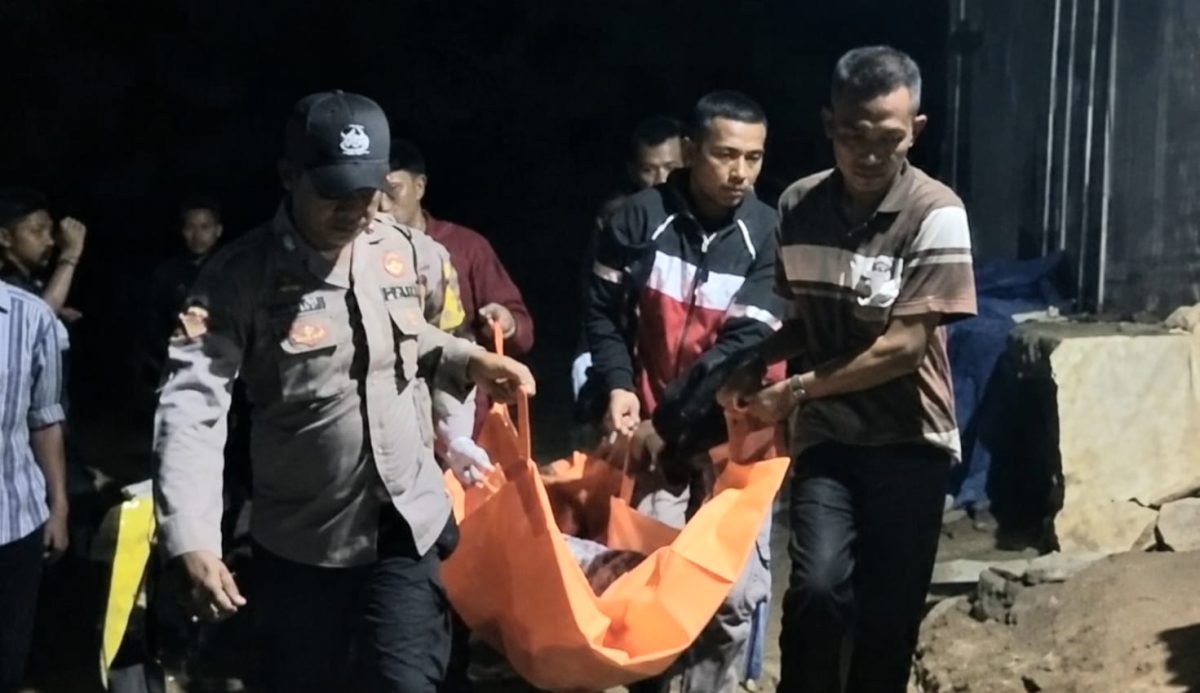 Jenazah korban saat dievakuasi polisi ke Rumah Sakit Bhayangkara Polda Lampung, Jumat 25 September 2026 | ist/Media Prioritastv.com.