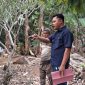 Penyerahan hibah tanah pemakaman oleh Agus Ciek melalui perwakilannya kepada masyarakat Pekon Kemuning, Pulau Panggung, Tanggamus, Senin 28 Agustus 2026 | Mustar Aripin/Media Prioritastv.com.