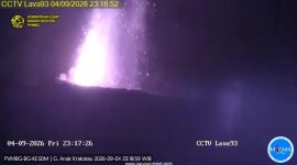 Erupsi Gunung Krakatau, Sabtu 5 September 2026 dinihari.