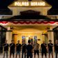 DPO Pembobol Bekas Pabrik Tanggamus bernama Yogi usai ditangkap Polsek Kota Agung dan Polres Serang Banten sebelum dibawa ke Tanggamus | Dok. Humas Polres Tanggamus.