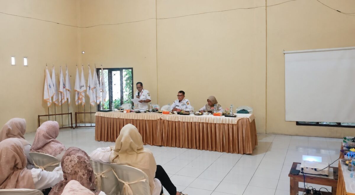 Kepala Dinas Kesehatan Tanggamus dr. Herry Novrizal saat kegiatan monitoring di Puskesmas Atar Brak, Kecamatan Limau, Rabu (2/9/2026).