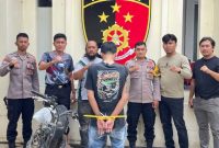 Tersangka saat diamankan Satreskrim Polres Tanggamus dan Polsek Sumberejo, Rabu 30 September 2026 | Dok. Humas Polres Tanggamus.
