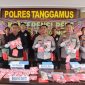 Kapolres Tanggamus AKBP Rahmad Sujatmiko saat menunjukan barang bukti Narkoba dalam Konferensi Pers, Kamis 1 Oktober 2026 | Herdi/Media Prioritastv.com.