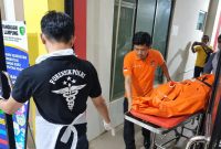 Jenazah Ahmad Fathony saat dibawa ke RS Bhayangkara Bandar Lampung, Senin 5 Agustus 2026, malam | ist/Media Prioritastv.com.