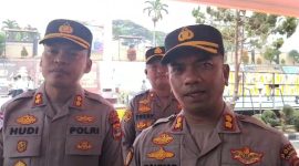 Kapolres Tanggamus lama AKBP Rahmad Sujatmiko saat memberikan keterangan pers sebelum meninggalkan Polres Tanggamus, Selasa 6 Oktober 2026 | Herdi/Media Prioritastv.com.