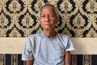 Husni Tamrin (63) warga Pekon Sukaraja, Kecamatan Way Tenong, Kabupaten Lampung Barat setelah diaman polisi, Rabu 7 Oktober 2026 | Dok. Polres Pesisir Barat.