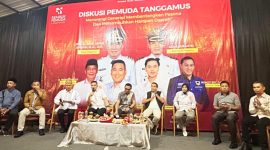 Wakil Ketua I DPRD Tanggamus, Rangga Putra Hakim saat menyampaian harapannya kepada para pemuda dalam Diskusi Pemuda Tanggamus di Mauna Caffe, Pekon Purwodadi, Gisting, Sabtu 10 Oktober 2026, malam | Herdi/Media Prioritastv.com