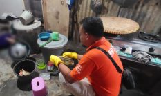 Polisi Ungkap Dugaan Penyebab Pedagang Perempuan Ditemukan Meninggal di Depan Kamar Mandi di Tanggamus
