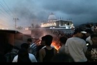 Warga yang berkumpul di lokasi usai api dipadamkan Damkarmat Tanggamus, Minggu 18 Oktober 2026 | Herdi/Media Prioritastv.com.